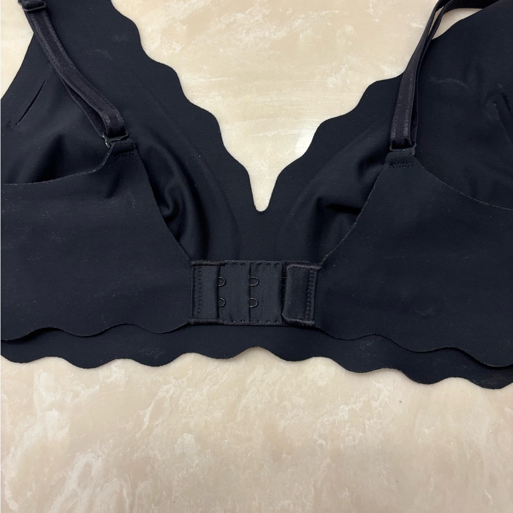 New bra. Sz M. - Picture 4 of 4